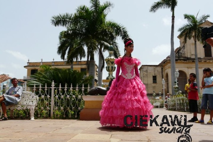 Adam Kwaśny / Towarzystwo Przyjaciół Kuby: Kuba – wyspa spotkań – ludzie i bogowie